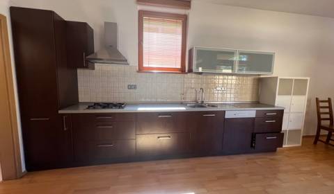 Sale Three bedroom apartment, Three bedroom apartment, Moskovská, Brat