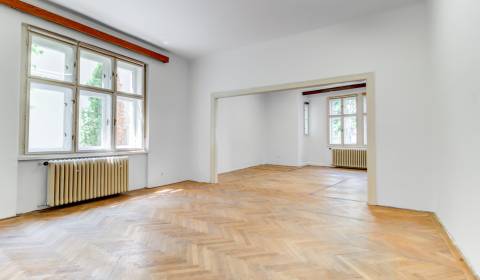 Spacious Historical Apartment in Bratislava's Staré Mesto