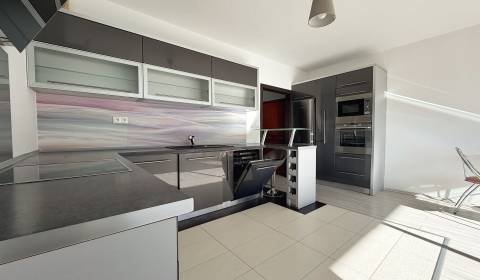 Sale Two bedroom apartment, Two bedroom apartment, Vrakunská, Bratisla