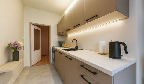 Sale Three bedroom apartment, Three bedroom apartment, Banská Bystrica