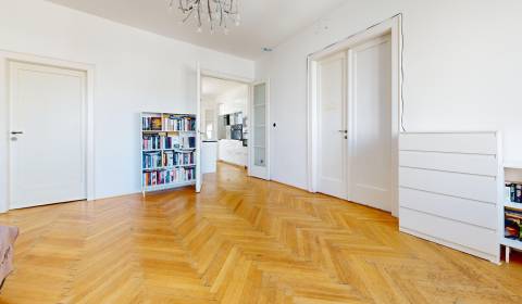 Unique 3-bedroom apartment on Dunajská Street