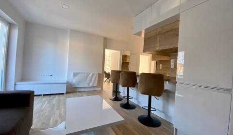 Sale Two bedroom apartment, Two bedroom apartment, Kúpeľná, Komárno, S