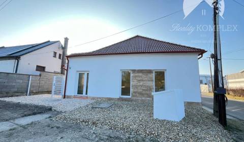 Sale Building, Building, Komárno, Slovakia