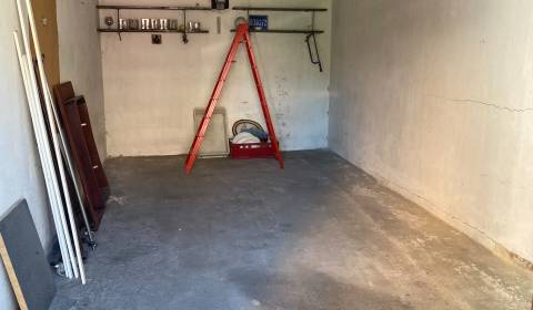 Sale Garage, Garage, Čmelíkova, Bratislava - Ružinov, Slovakia