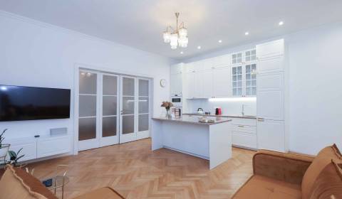 Sale Two bedroom apartment, Two bedroom apartment, Grösslingova, Brati