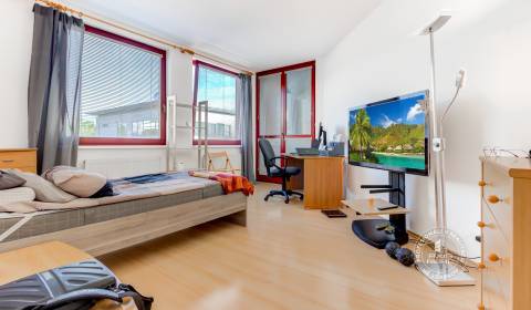 2 bedroom apartment with parking by Pasienky, Bratislava III, Junácka