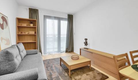 Design, cozy 1bdr apt 51m2, balcony, cellar, parking, METROPOLIS