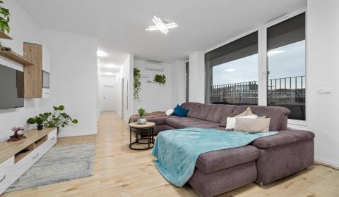 Sale Two bedroom apartment, Two bedroom apartment, Fialová, Bratislava
