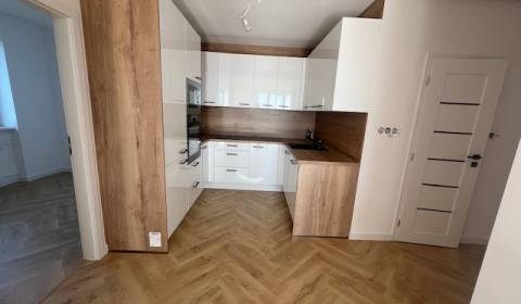 Sale Three bedroom apartment, Three bedroom apartment, Drotárska cesta