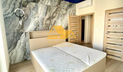 Rent Two bedroom apartment, Two bedroom apartment, Nové Zámky, Nové Zá