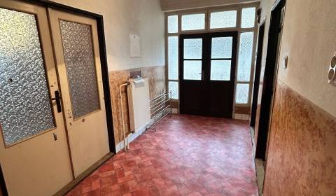 Sale Family house, Family house, Bešeňovská ulica, Nové Zámky, Slovaki