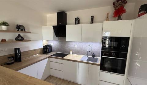 Rent One bedroom apartment, One bedroom apartment, Kukučínova, Senec, 