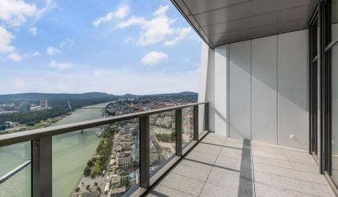 NUERA︱EUROVEA TOWER - 2 bedroom Penthouse on highest floor