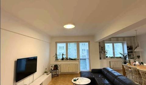 Rent Three bedroom apartment, Three bedroom apartment, Blumentálska, B