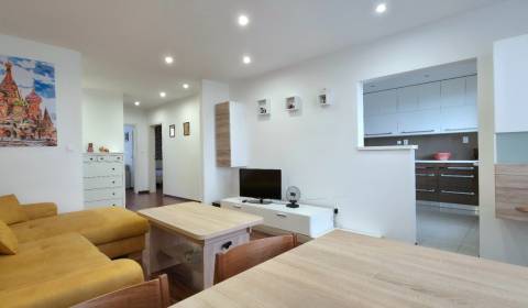 Sale Two bedroom apartment, Two bedroom apartment, Žiar nad Hronom, Sl