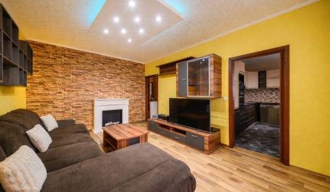 Sale Two bedroom apartment, Two bedroom apartment, Rúbanisko III, Luče