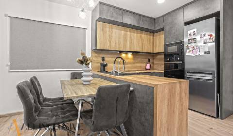 Sale Two bedroom apartment, Two bedroom apartment, Vrakúň, Dunajská St