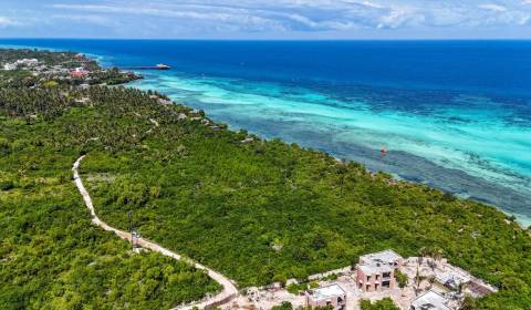 3.2-Hectare Cliffside Estate, Kizimkazi, ZanzibaR