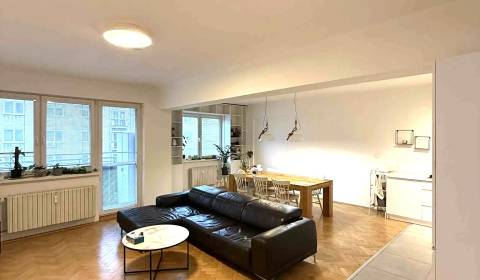 Rent Three bedroom apartment, Three bedroom apartment, Blumentálska, B