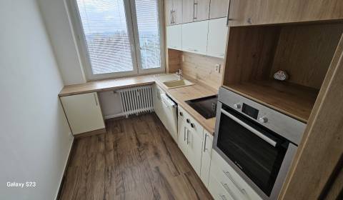 Modern 3-Room Apartment with Stunning Views in Piešťany