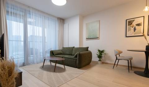 EXCLUSIVE Furnished 1-bdr flat with balcony, Old Town