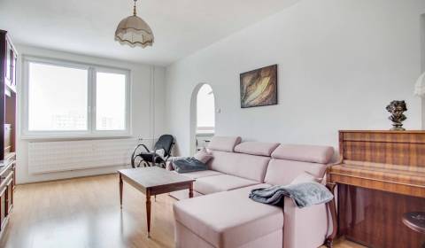 Rent Two bedroom apartment, Two bedroom apartment, Nové Zámky, Slovaki