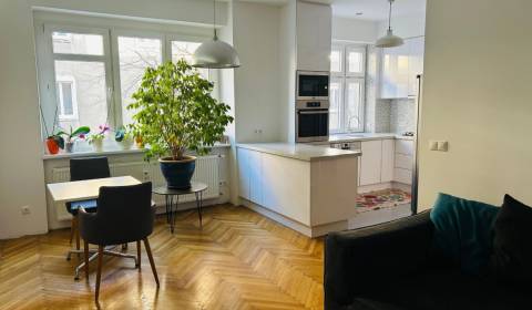 Rent Two bedroom apartment, Two bedroom apartment, Belopotockého, Brat