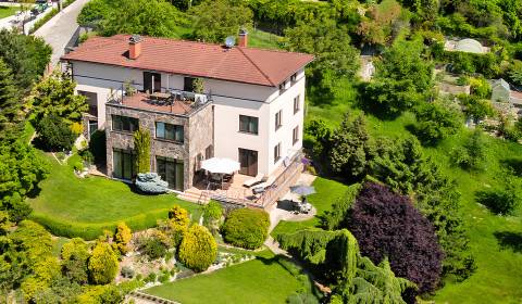 Sale of a Unique Family Residence in Bôrik, Údolná, Old Town, BA I