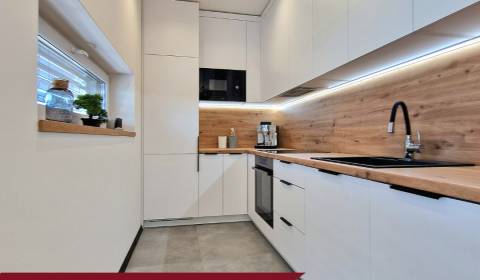 Sale Two bedroom apartment, Two bedroom apartment, Ulica Pod Hájmi, Ko