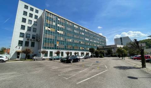 Rent Storehouses and Workshops, Storehouses and Workshops, K výstavisk