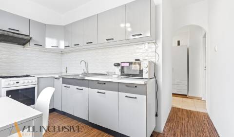 Rent Two bedroom apartment, Two bedroom apartment, Nové Zámky, Slovaki