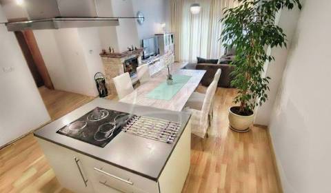 Sale Two bedroom apartment, Two bedroom apartment, Banská Bystrica, Sl