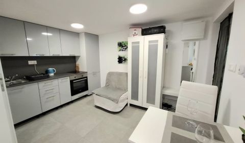 Sale Cottage, Cottage, Studená, Bratislava - Ružinov, Slovakia