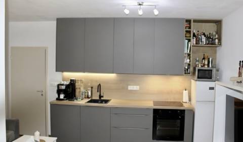 Rent One bedroom apartment, One bedroom apartment, Kresánkova, Bratisl