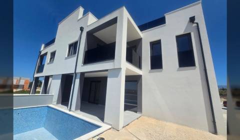 Sale Family house, Family house, Vrsi, Vrsi, Croatia