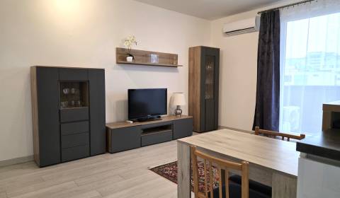 RENT-  2 bedroom flat in the newbuilding - Nitra, close to the cen