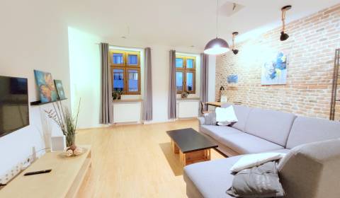 Rent One bedroom apartment, One bedroom apartment, Hviezdoslavovo náme