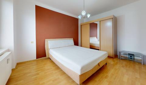 Sale Two bedroom apartment, Two bedroom apartment, Zváračská, Komárno,