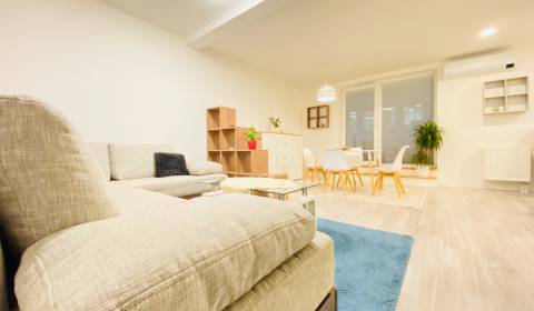 Rent One bedroom apartment, One bedroom apartment, Továrenská, Košice 