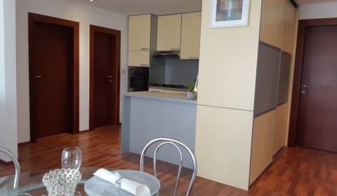 Rent Two bedroom apartment, Two bedroom apartment, Dobrovičova, Bratis