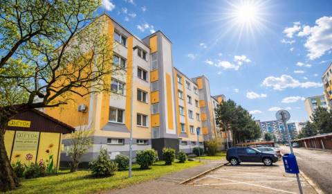Sale Three bedroom apartment, Three bedroom apartment, Toryská, Bratis