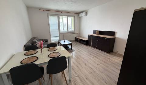 Rent One bedroom apartment, One bedroom apartment, Ľudovíta Fullu, Top