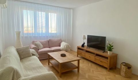 Rent 1- bedroom apartment, AC, centrum -Nitra