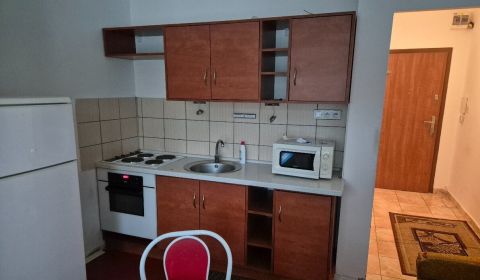 Sale Single studio, Single studio, Eótvosa, Komárno, Slovakia