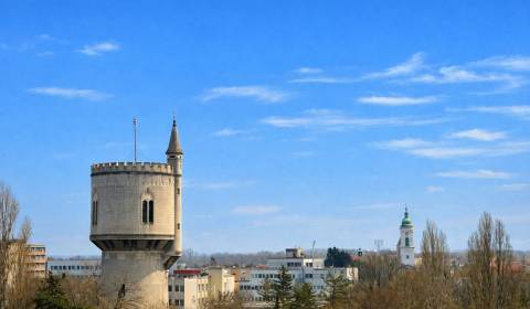 Sale Three bedroom apartment, Three bedroom apartment, Gazdovská, Komá