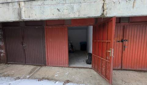 Sale Garage, Garage, Bodvianska, Bratislava - Vrakuňa, Slovakia