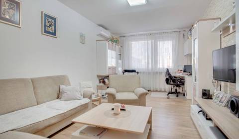 Sale Two bedroom apartment, Two bedroom apartment, Nové Zámky, Slovaki