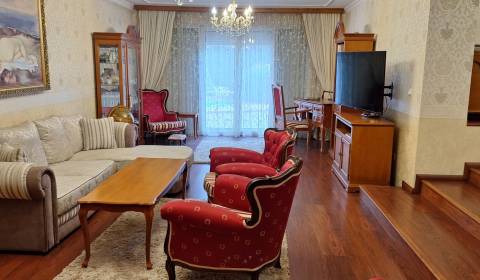 Luxurious Family Home with Pool in Tranquil Komárno