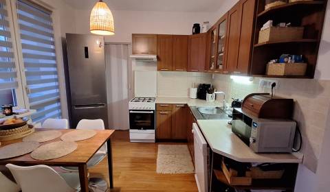 Sale Three bedroom apartment, Three bedroom apartment, Komárno, Slovak