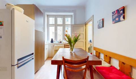 Sale Four+ bedroom apartment, Four+ bedroom apartment, Dostojevského r